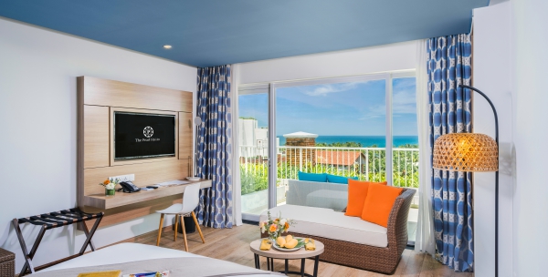 Deluxe King/Twin Ocean View