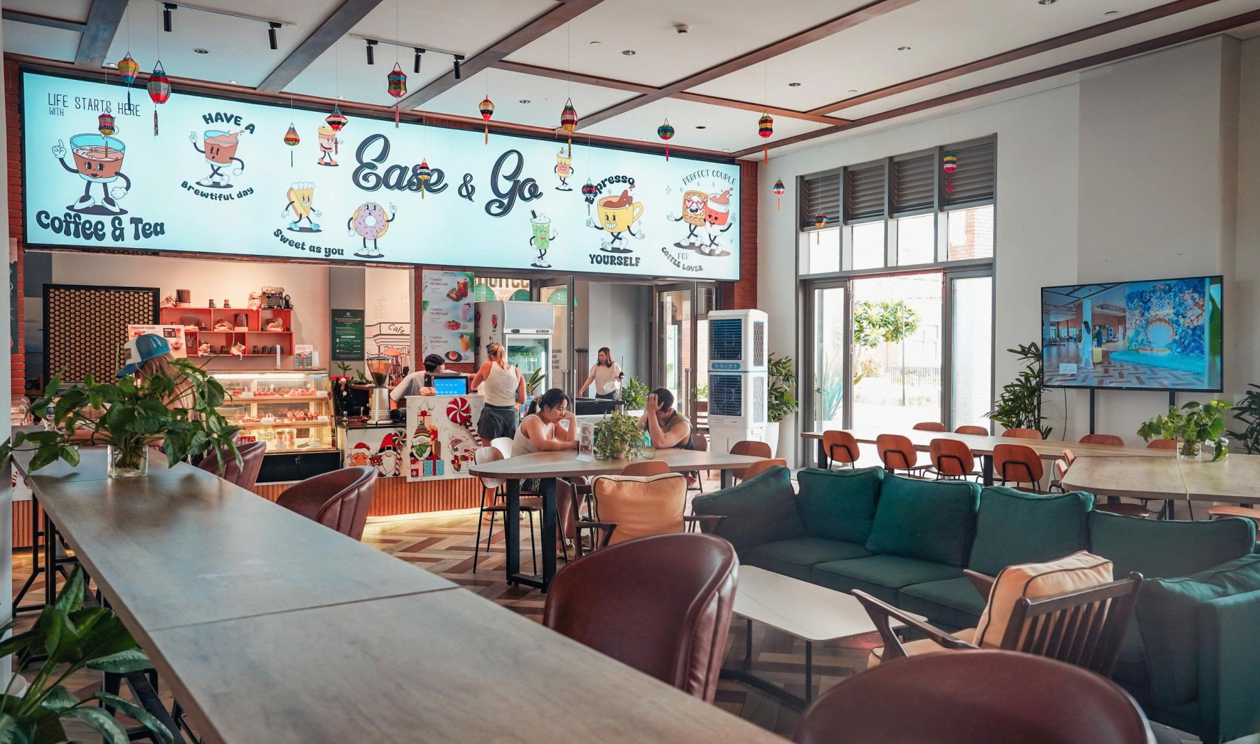 Ease & Go Lounge