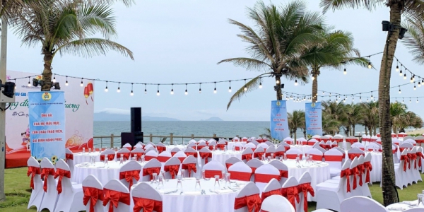 Đám cưới trong mơ bên bờ biển
