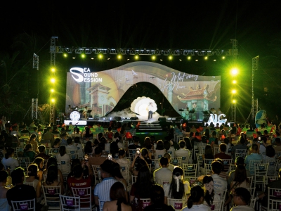 Tỏa Sáng Rực Rỡ